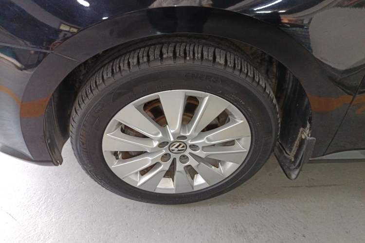 Used Volkswagen Lavida 2013 Restyled Classic 1.6L Automatic Comfort Edition