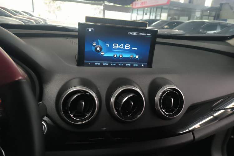 Used Wey VV7 2017 2.0T Flagship Model
