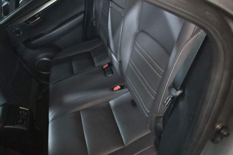 Used Lexus NX 2015 200 All-Wheel Drive Fēngshàng Edition Left Rear Seat