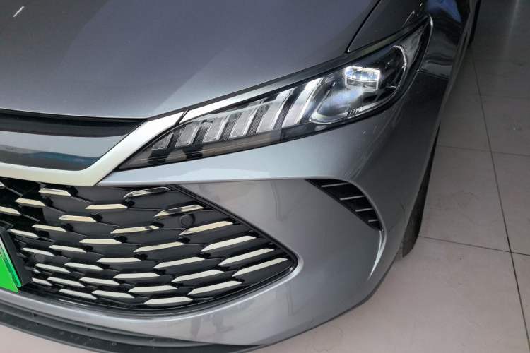 Used BYD Qin PLUS 2025 DM-i Smart Drive 55KM Leading Model