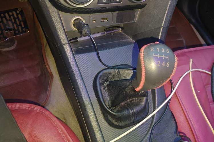 Used Haima Fumei 2014 M5 1.6L Manual Elite Model Gear Lever