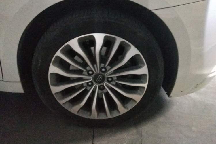 Used Geely Auto Emgrand GT 2015 1.8T Premium Model