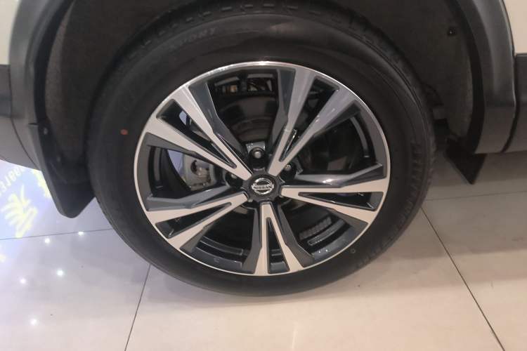 Used Nissan Qashqai 2022 2.0L CVT XV Premier Luxury Edition Exterior 5