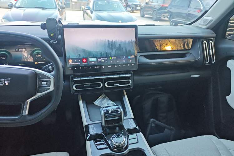 Used JETOUR Shanhai Shanhai T1 2025 150 km to the Lake