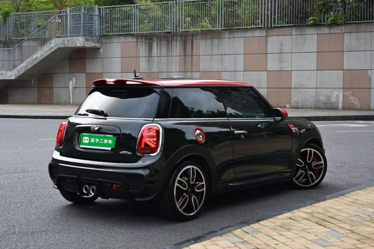 Used MINI JCW 2017 2.0T JOHN COOPER WORKS Avant-Garde Rear Right 45 Deg