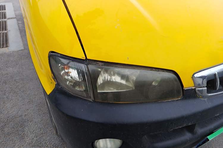 Used JAC Group Refine 2008 2.0L Shuttle Gasoline Basic Version with Single Air Conditioner Right Front Headlight