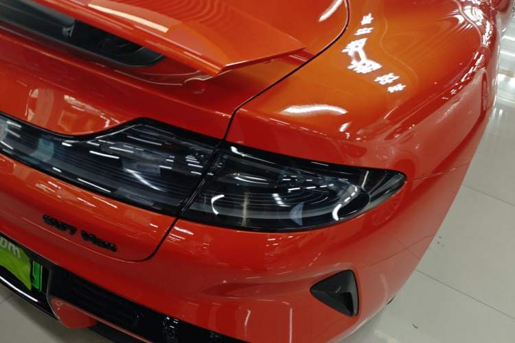 Used Xiaomi Auto SU7 2024 Four-Wheel Drive Ultra-Long Range Advanced Intelligent Driving Max Edition