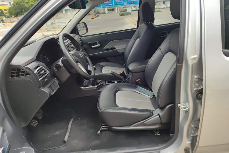 Used Great Wall Wingle 5 2023 2.0T Diesel Two-Wheel Drive Advanced Big Double
