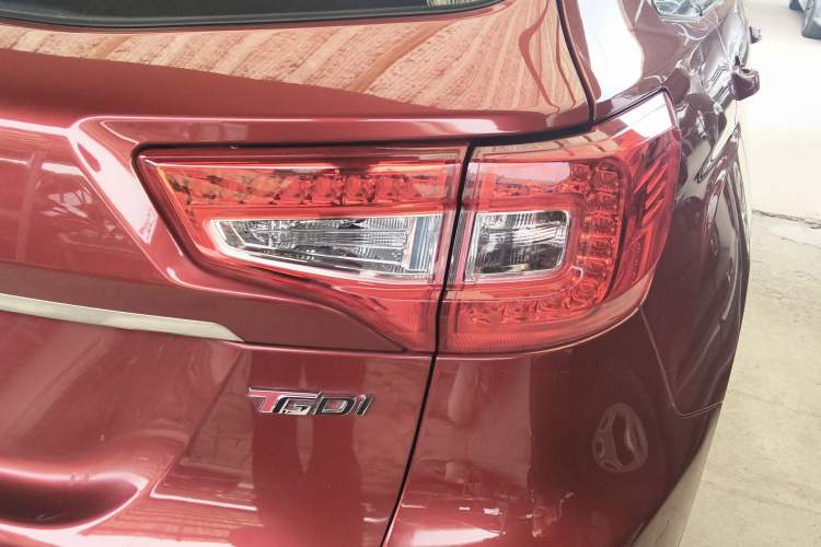 Used CHANGAN CS75 2017 Shangkui Edition 1.5T Automatic Sharp Model
