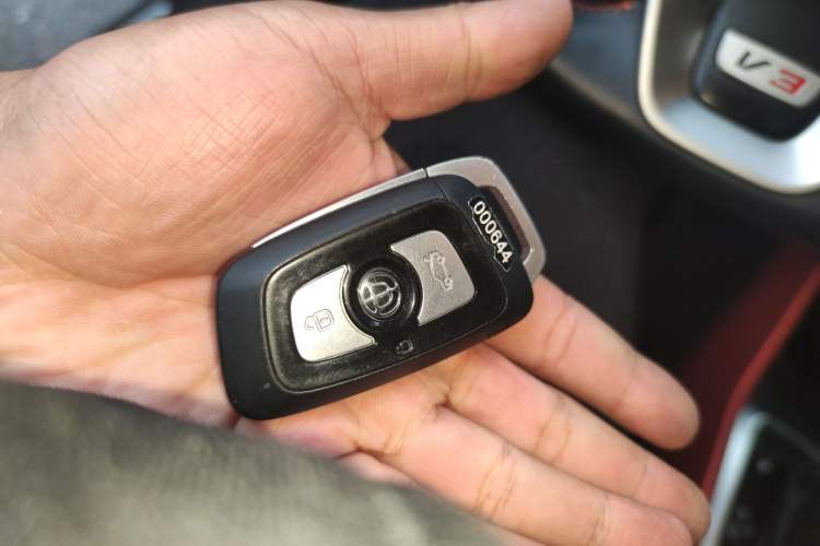 Used Brilliance V3 2015 1.5L Automatic Smart Version