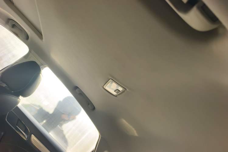 Used Roewe i6 New Energy 2017 45T Hybrid Connect & Smart Enjoyment Edition