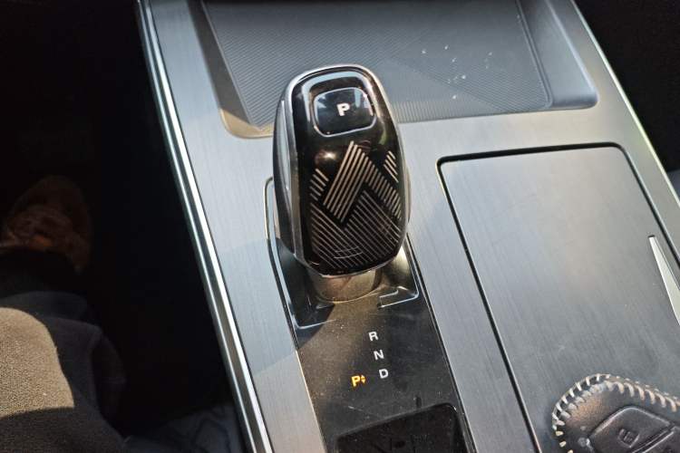 Used Roewe RX5 MAX 2022 1.5T Automatic Zhiwei Prestige Edition
