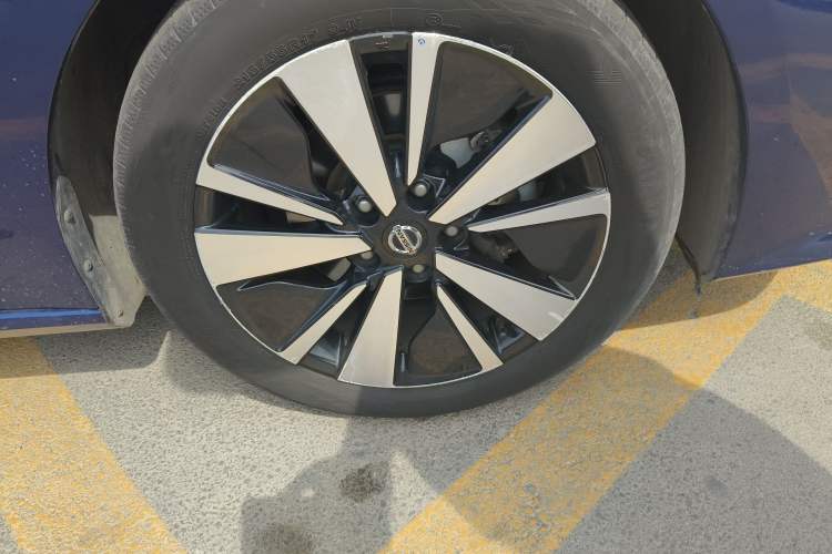 Used Nissan Teana 2021 2.0L XL Comfort Edition Right Front Wheel Hub