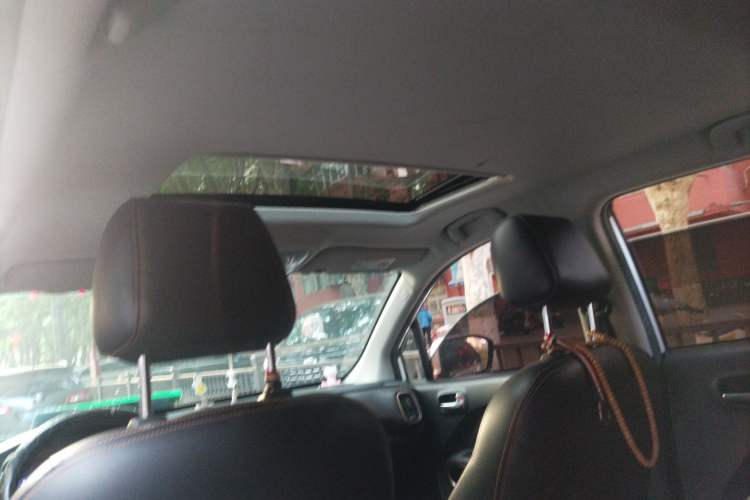 Used GAC Trumpchi GS3 2017 150N Automatic Elite Edition Headliner