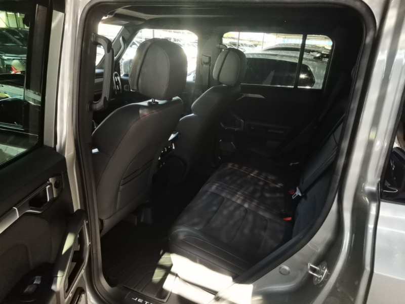 Used JETOUR Traveler 2023 2.0T All-Wheel Drive CrossPRO+ — 16