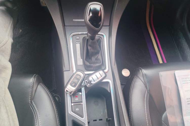 Used Geely Auto Emgrand 2017 Sedan Million Edition 1.3T CVT Upward Version
