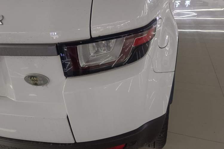 Used Land Rover Range Rover Evoque 2018 240 PS SE Smart Brilliance Edition
