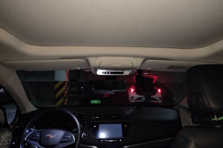 Used Cadillac XT5 2017 Anniversary Edition 25T Luxury Model