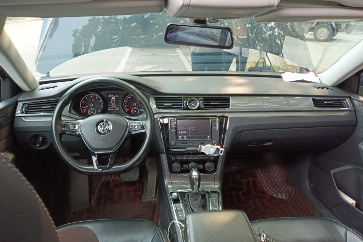 Used Volkswagen Passat 2017 330TSI DSG Luxury Edition