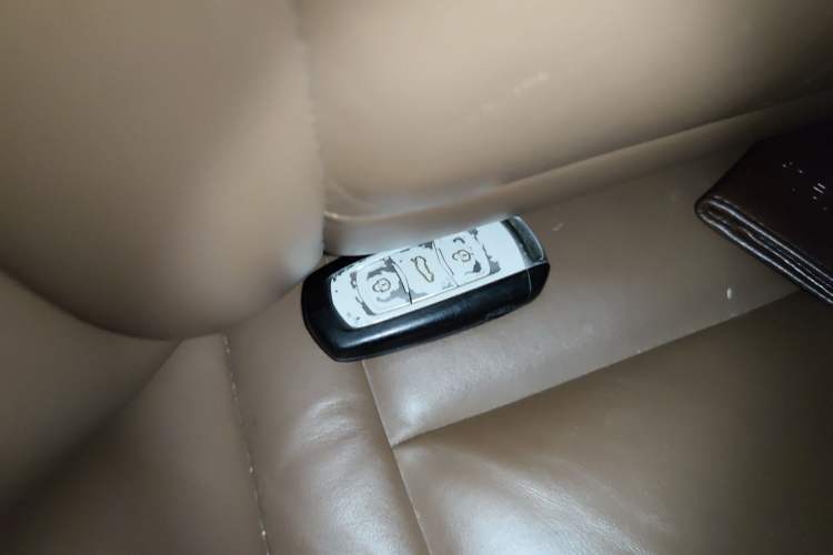 Used Geely Auto Emgrand X7 Sport 2016 1.8TD Automatic ZhiZun Version Vehicle Key