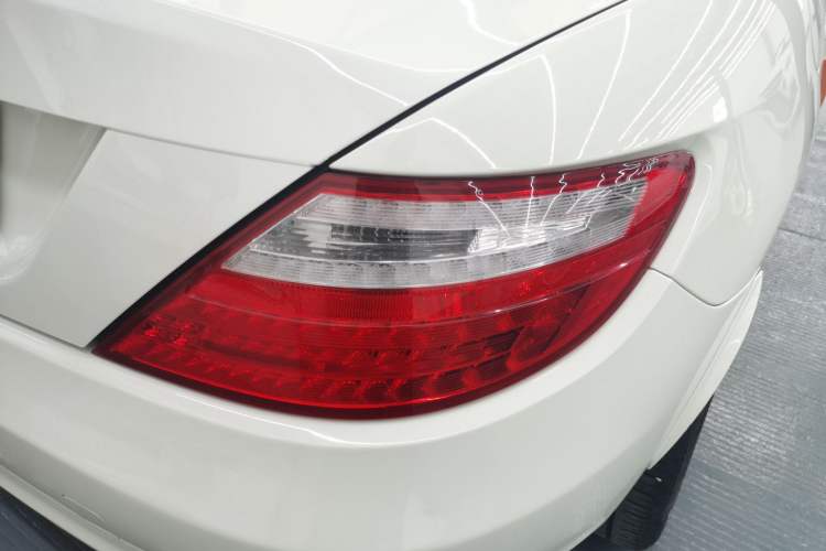 Used Mercedes-Benz SLK-Class 2011 SLK 200 Fashion Model
