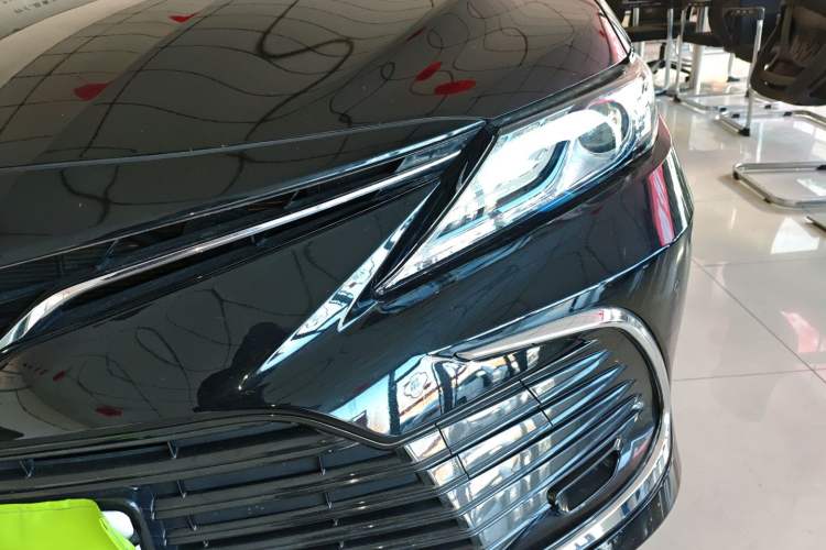 Used Toyota Camry 2021 2.0G Luxury Edition
