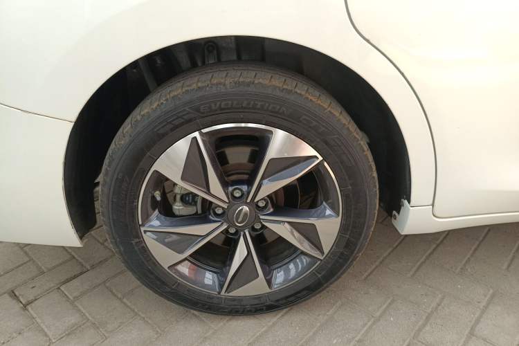 Used GAC Trumpchi M6 2021 PRO 270T DCT Luxury Edition
