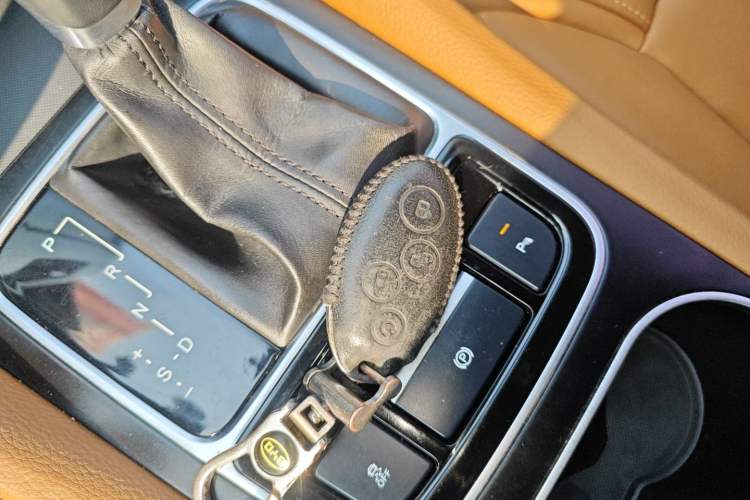 Used BYD Song MAX 2018 1.5T Automatic Smart Connect Luxury 6-Seater
