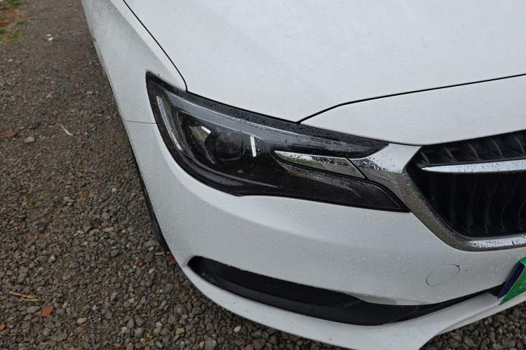 Used Buick GL6 2021 323T Mild Hybrid Connect Luxury Model Right Front Headlight