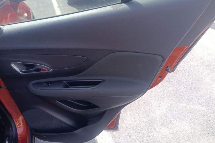 Used Buick Encore 2014 1.4T Automatic Two-Wheel Drive Urban Elite Model