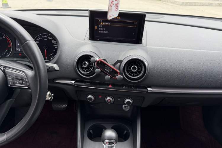 Used Audi A3 2019 Limousine 35 TFSI Ambition China V Audio And AC Panel