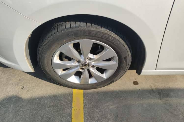 Used Dongfeng Aeolus L60 2015 1.8L Automatic New Enjoyment Model
