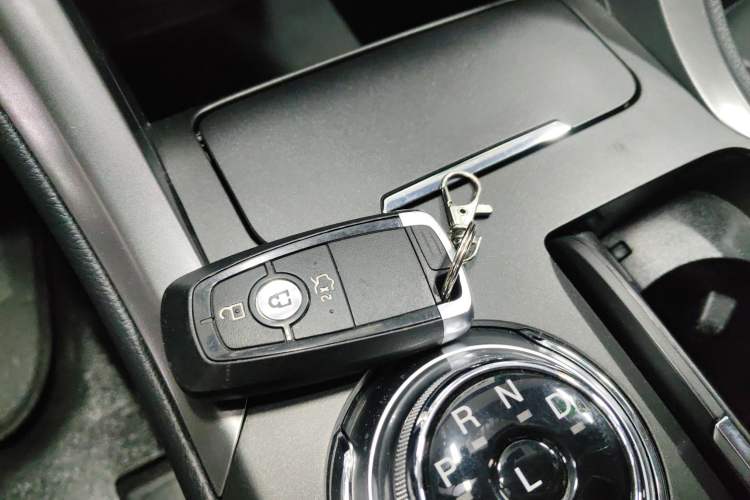 Used Ford Mondeo New Energy 2018 2.0 PHEV Smart-Controlled Fashion Edition China VI Standard
