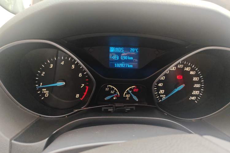 Used Ford Focus 2012 Sedan 1.6L Automatic Fashion Edition Odometer Close Up