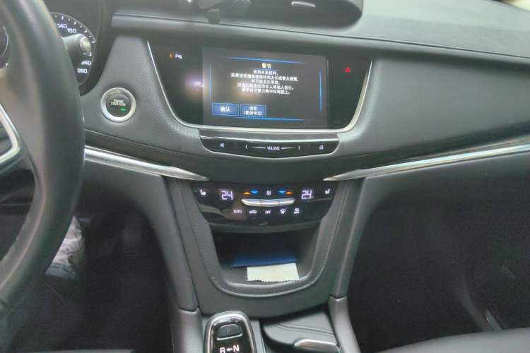 Used Cadillac XT5 2018 25T Luxury Model