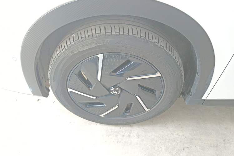 Used Venucia VX6 2023 520 Max