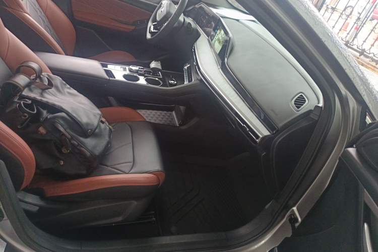 Used CHANGAN Eado 2022 PLUS Blue Whale NE 1.4T GDI DCT Prestige Edition