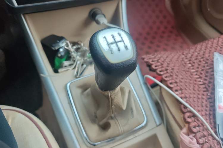 Used BAIC E Series 2013 Sedan 1.5L Manual Lotte Edition