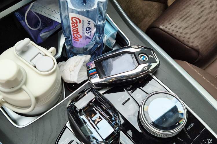 Used BMW X7 2022 xDrive40i Luxury Package with Leading Features Vehicle Key