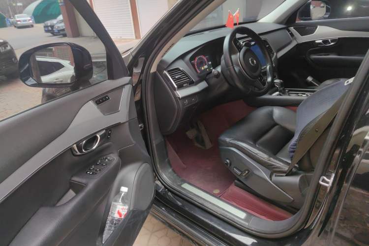 Used Volvo XC90 2016 T5 Zhiyi Edition 7-Seater
