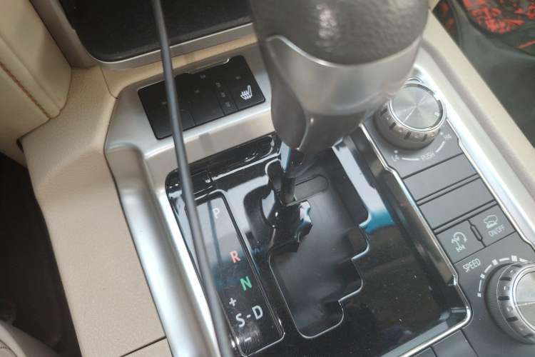 Used Toyota Land Cruiser  Gear Lever