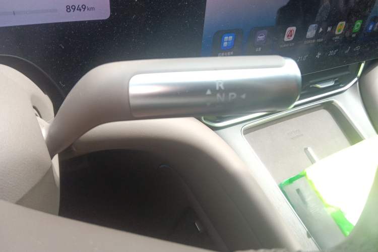 Used Hima AITO M9 2025 Extended-Range Ultra Version 52 kWh 6-Seater Gear Lever