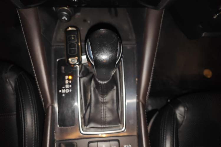 Used Mazda Atenza 2017 2.0L Blue Sky Luxury Edition