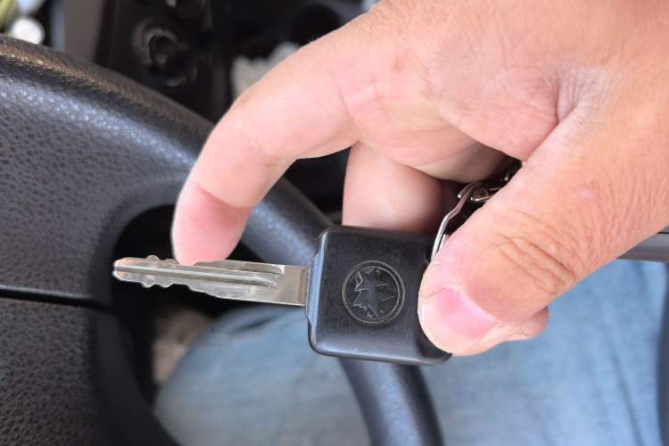 Used Venucia R30 2014 1.2L Manual Enjoyment Edition