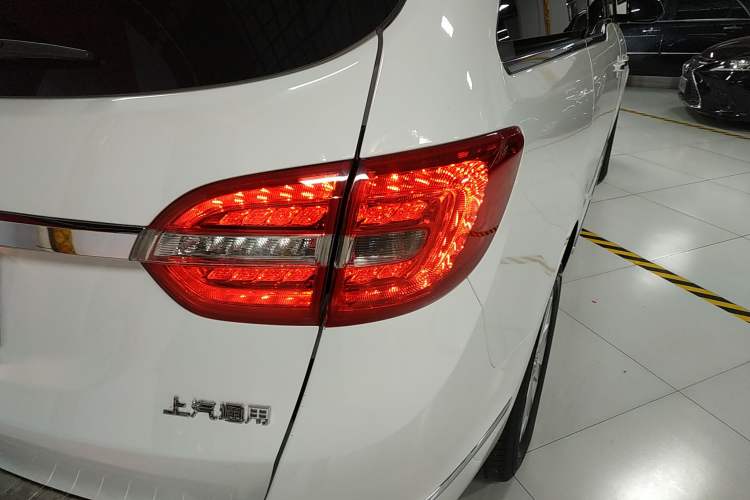 Used Buick GL8 2018 28T Luxury Model China VI Standard
