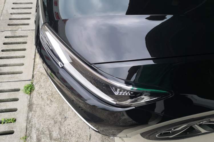 Used Volkswagen Magotan 2025 Revised Version Zhongxiang Edition 330TSI DSG Luxury Trim
