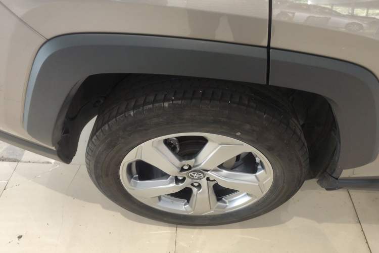 Used Toyota RAV4 2021 2.0L CVT Two-Wheel Drive Fashion Edition