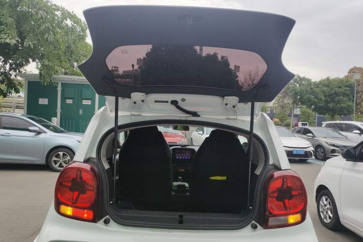 Used Roewe Clever 2021 302km All-Round Version