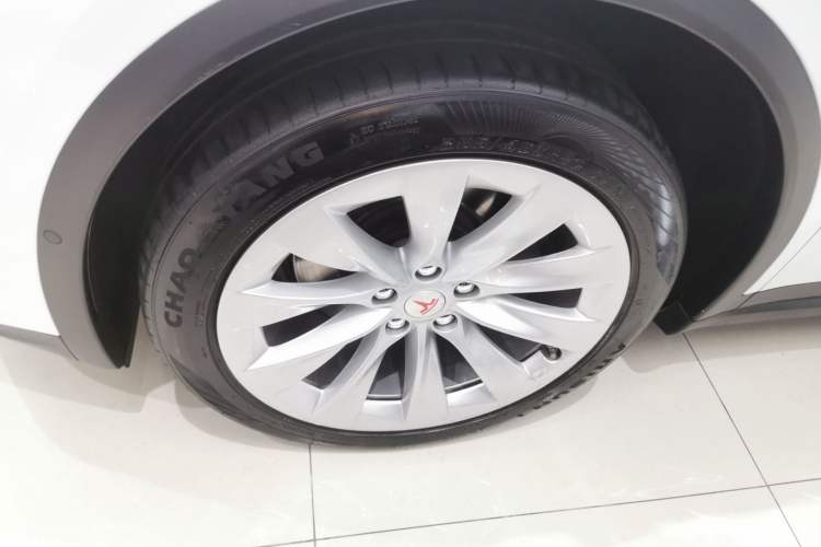 Used Tesla Model X 2020 Long-Range Upgrade Version Left Front Wheel Hub