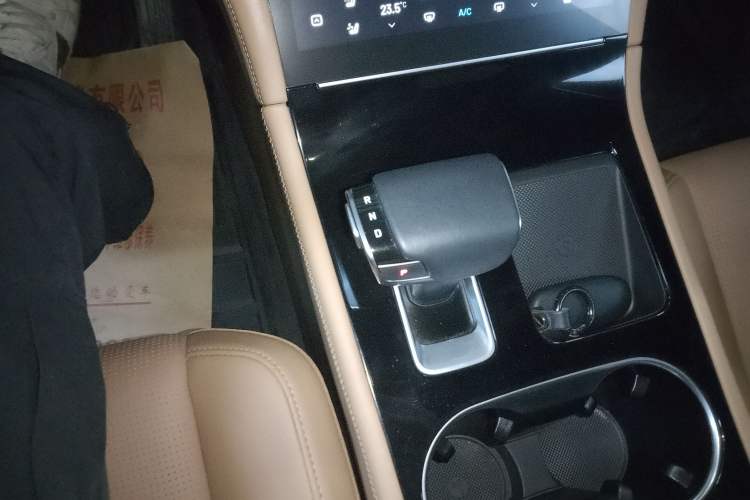 Used Li Auto ONE 2020 Extended-Range 6-Seater Version Gear Lever